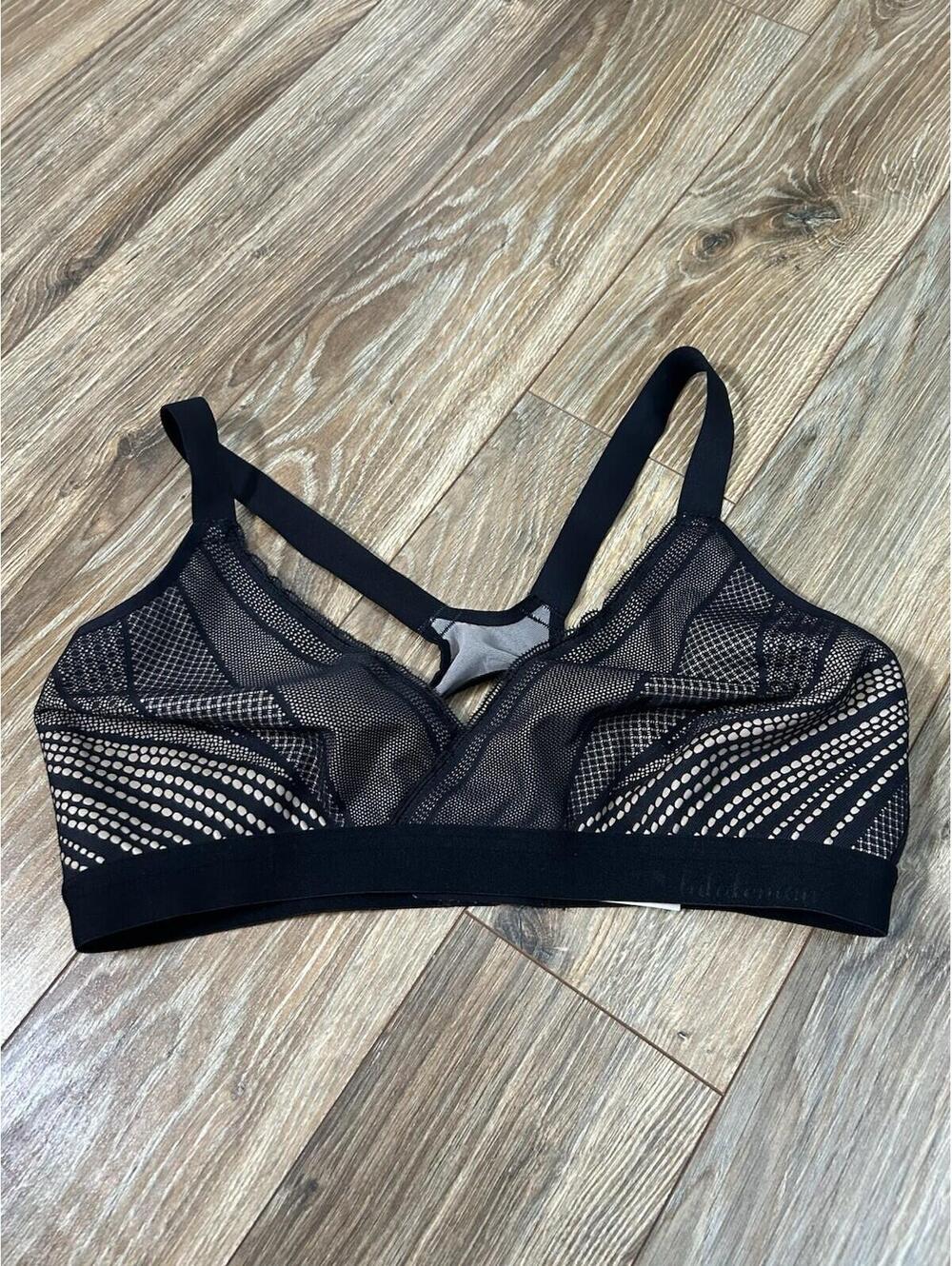 Lululemon Awake to Lace Bra Size Black Nude Lace Mesh Racerback Size 36D